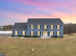 4 Leiter Dr, Duncannon, PA 17020