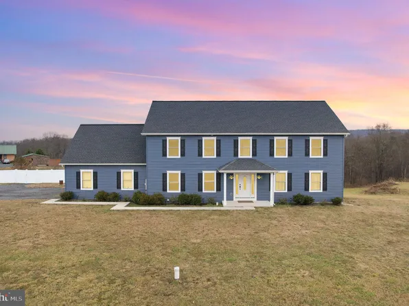 4 Leiter Dr, Duncannon, PA 17020