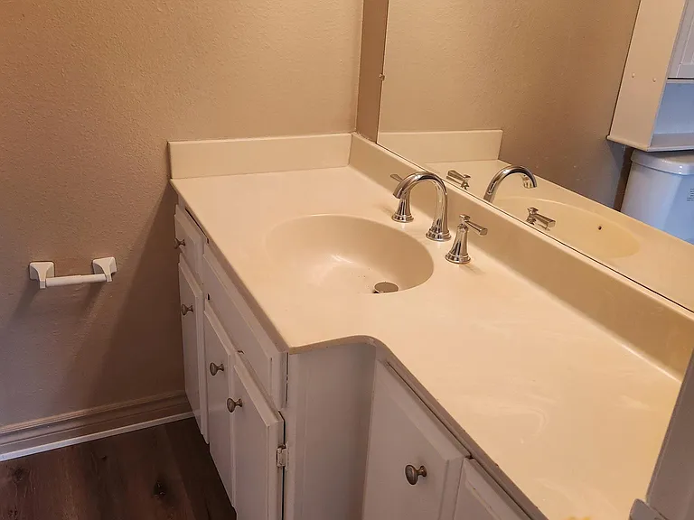 5331 N Barranca Ave — Photo 7