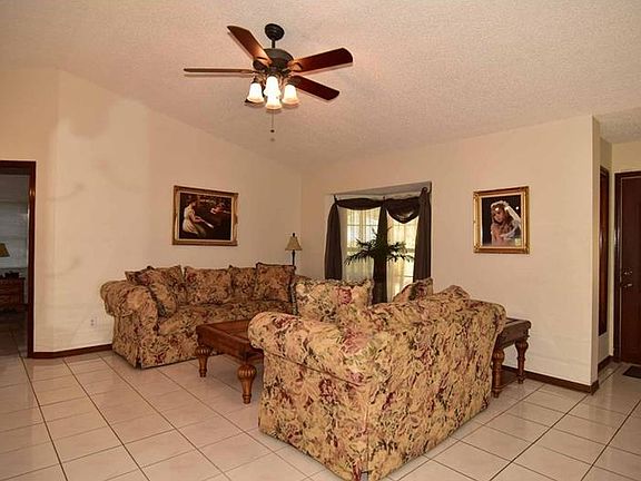 3rd image of 3312 Briarwood Ln