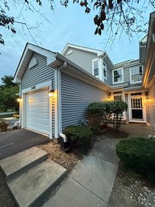 1481 Walnut Hill Ave, Saint Charles, IL, 60174