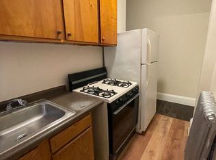 238 S 6th St, Reading, PA 19602