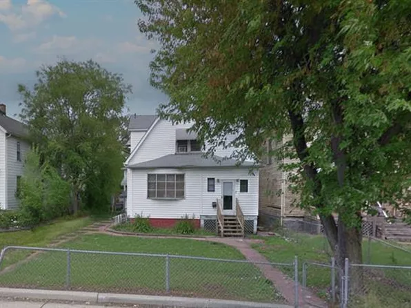 559 N 24th St, East Saint Louis, IL 62205