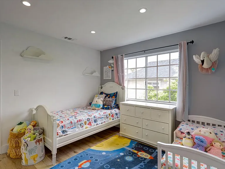 2402 Carnegie Ln #A — Photo 26