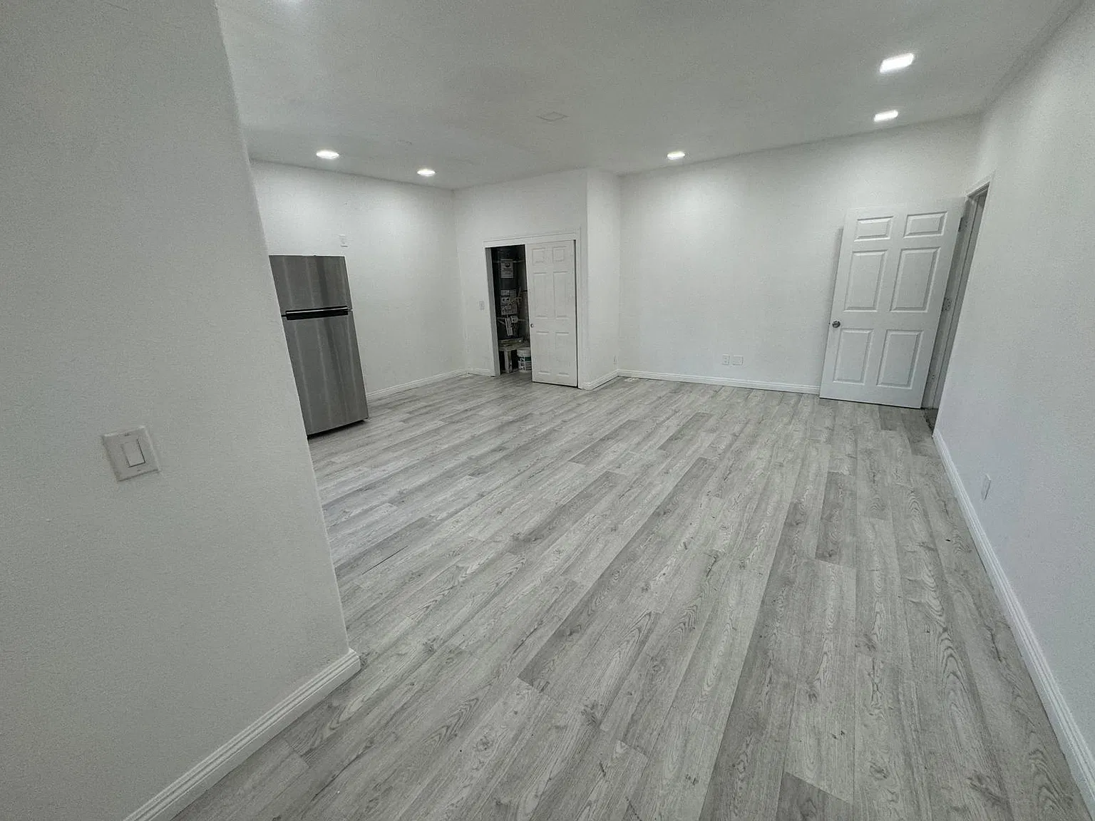 734 Grand Ave — Photo 4
