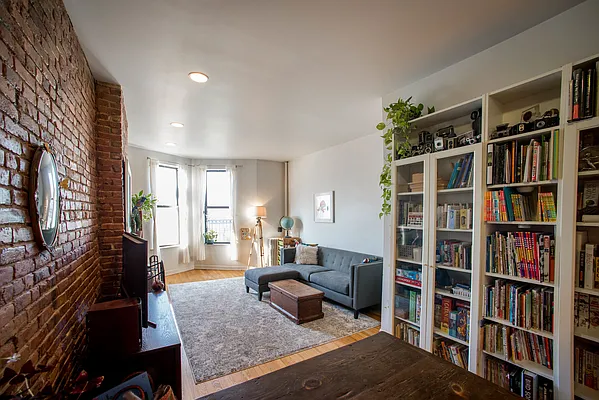 Rented by Compass | media 19