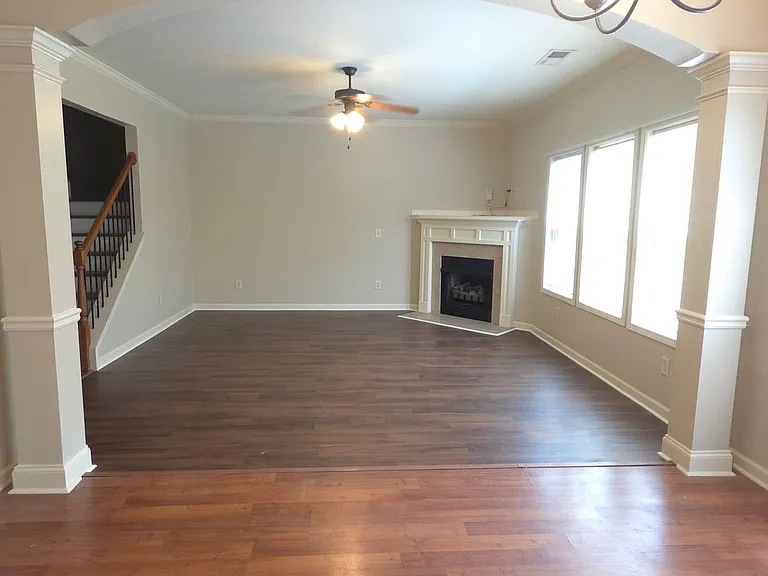 237 Ascott Ln — Photo 3