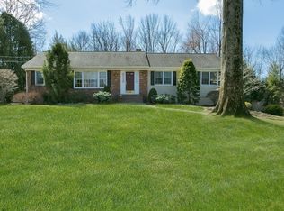 155 Fox Hollow Rd, Wyckoff, NJ 07481