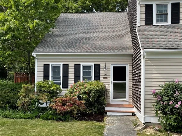 14A Woodview Dr Unit A, Falmouth, MA 02540
