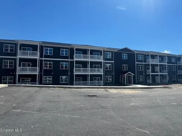 402 Circle Dr, Taylor, PA