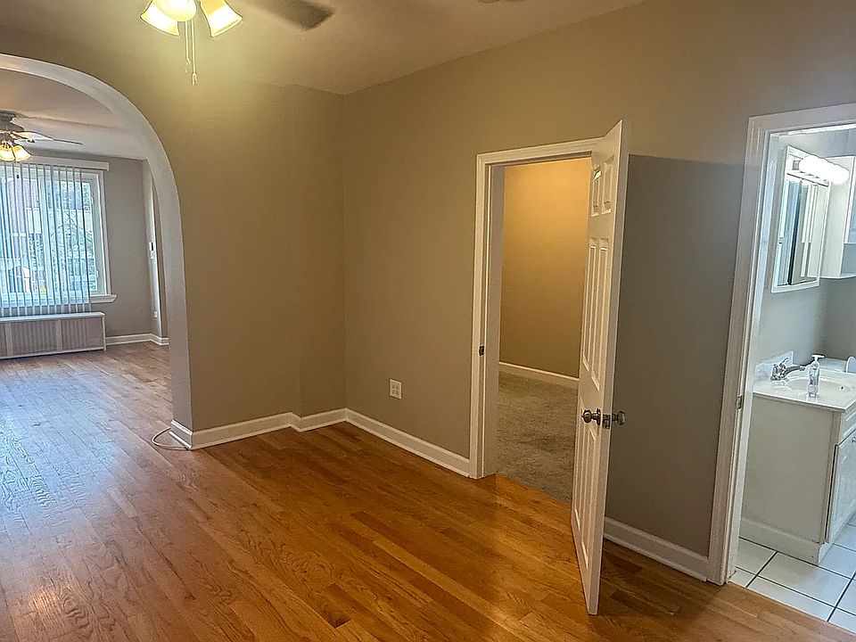 1st image of 1517 W Grand Ave #2