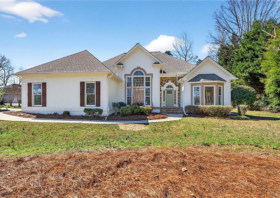 1st image of 2325 Ettas Cir SE