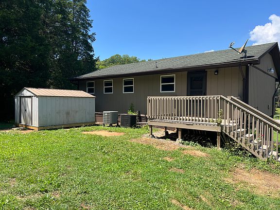 5th image of 4001 Island Home Pike #1