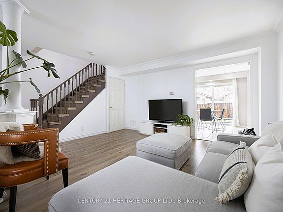 3rd image of 3241 Apricot St