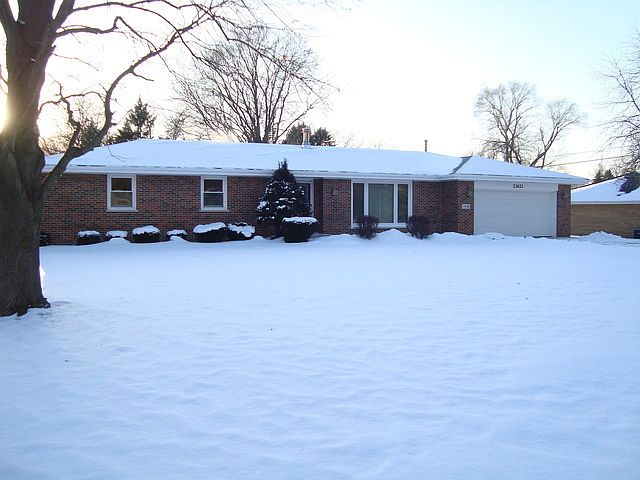 1st image of 23621 W Ash St
