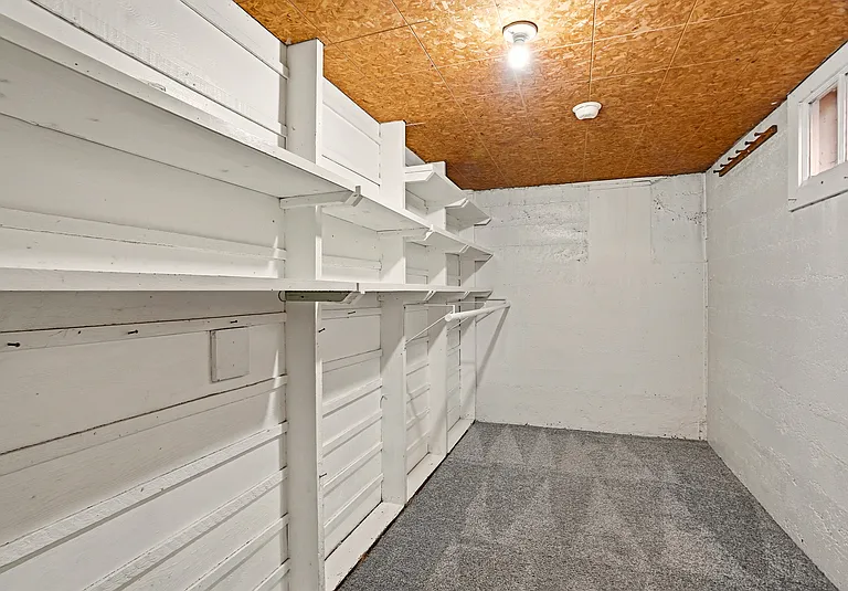 808 E Mission Ave — Photo 17