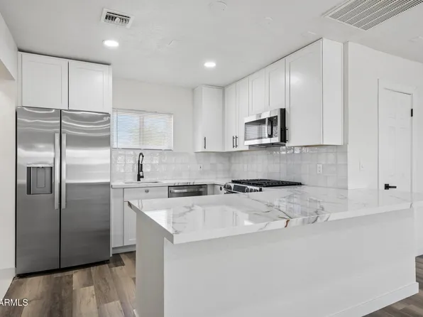 1214 E HENRY Street, Tempe, AZ 85288