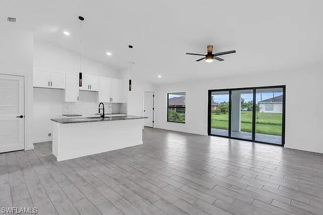 1507 Paula Ave S — Photo 3