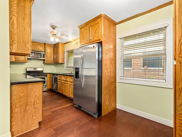 10202 Woodwind Dr — Photo 10