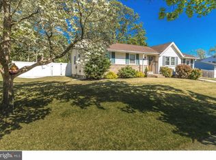 2102 Andover Rd, Cinnaminson, NJ 08077