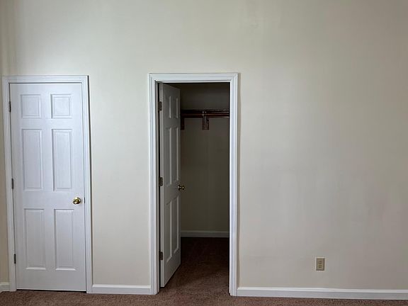 3rd image of 810 S West St