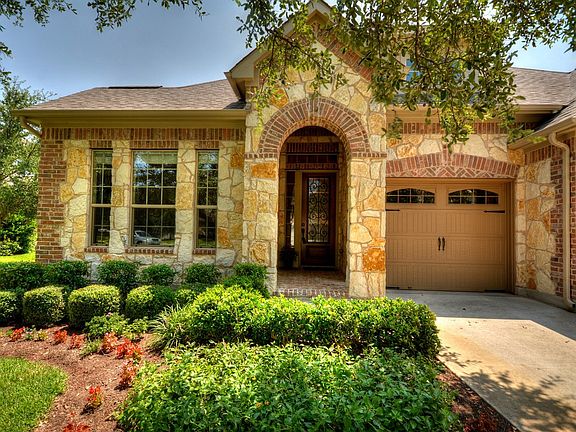 4th image of 506 Scarlet Maple Dr