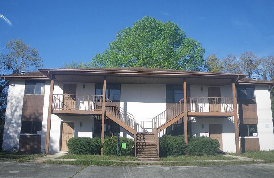 1st image of 7851-7857 Pinehurst Dr