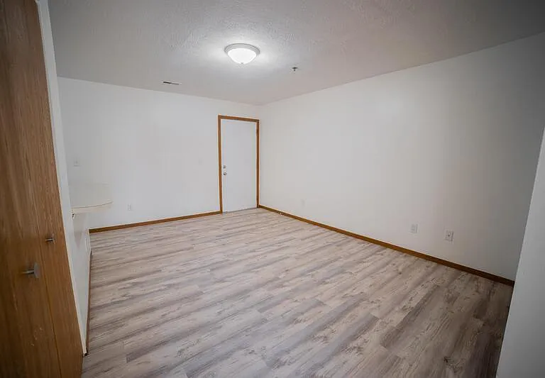 Sumner Point Apartments — Photo 19
