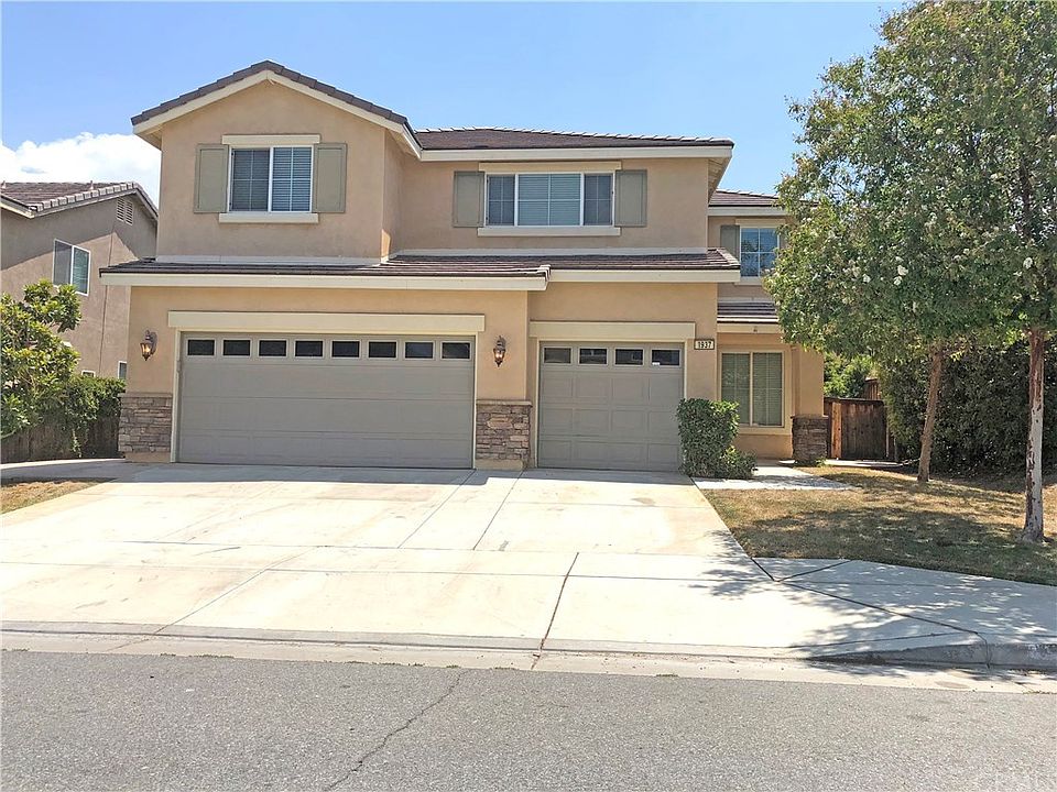 1st image of 1937 Carroll Dr