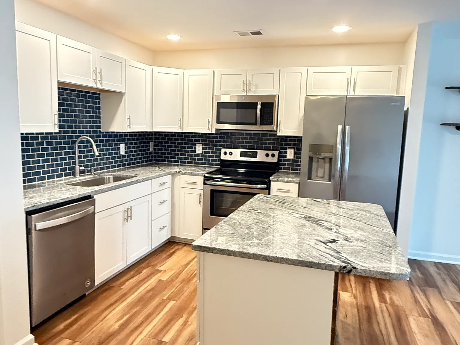 Beautiful stainless steel Dishwasher, Stove , microwave and refrigerator