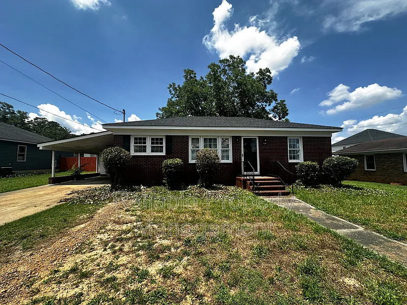 584 N Fayetteville St