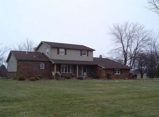 8305 Arquette Rd, Oregon, OH 43616