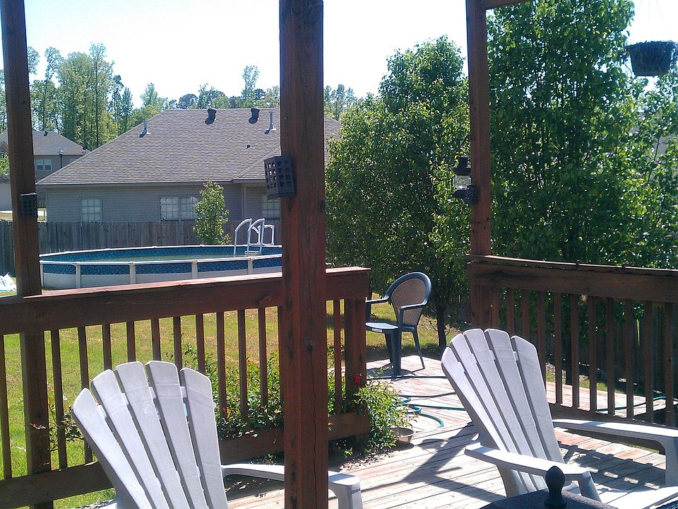 huge yard, pool, pergola,2dk