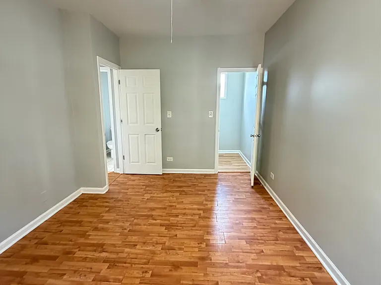9124 S Dauphin Ave #2W — Photo 5
