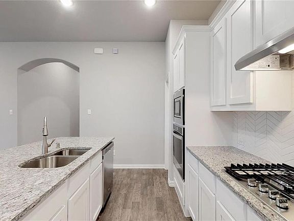 4th image of 1723 Indigo Creek Ln
