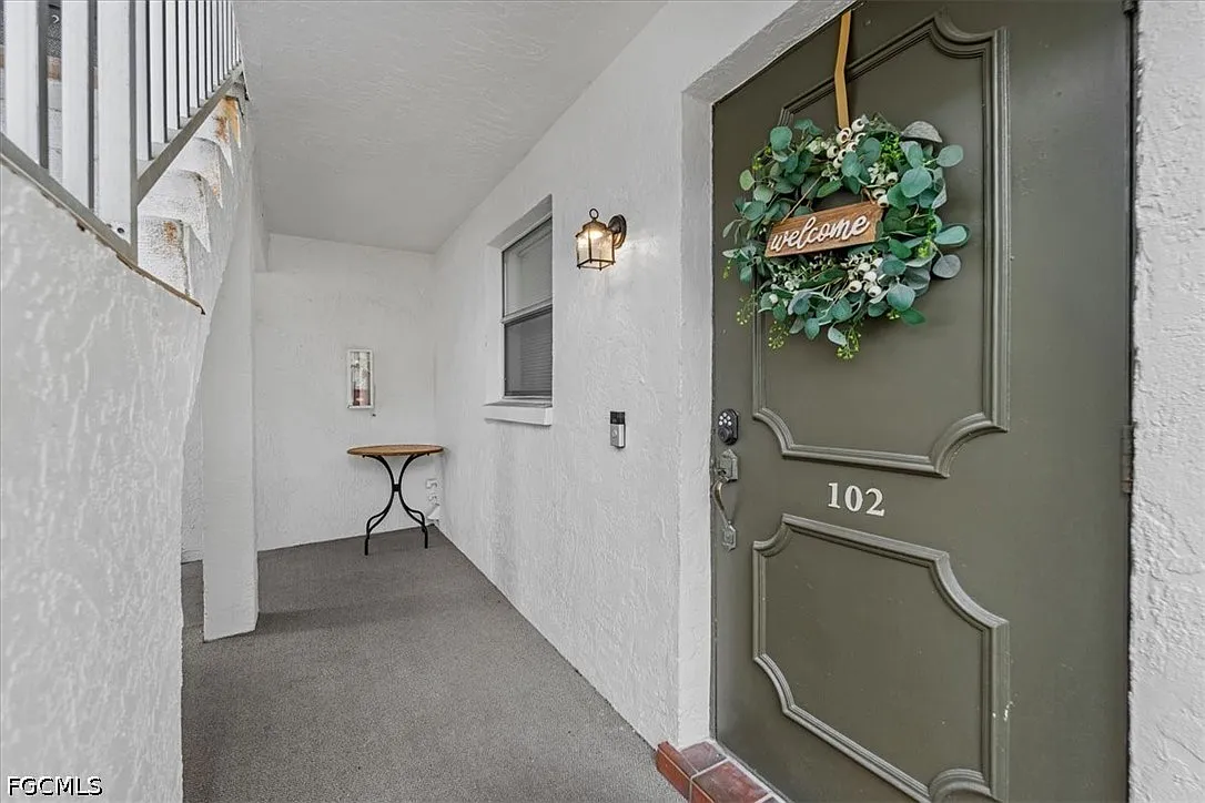2 bed, 2.0 bath, 1266 sqft, $4,500 — Photo 3