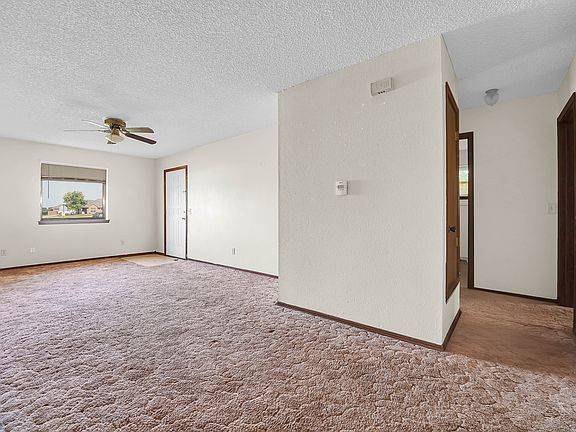 5th image of 418 N Electra St