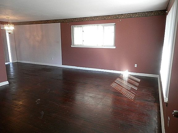2nd image of 8013 Carey Branch Pl