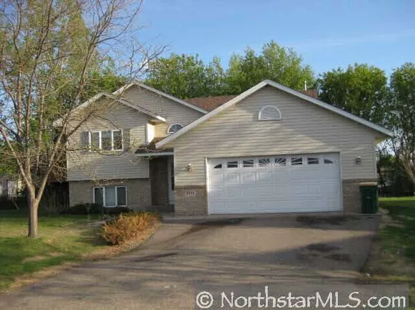 2533 Edinbrook Ter, Minneapolis, MN 55443