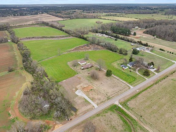 5th image of 795 Mount Pleasant Rd