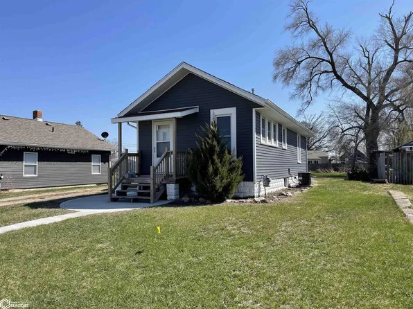 1207 E Boone St, Marshalltown, IA 50158