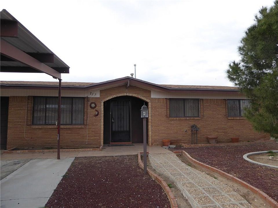 1st image of 217 Romeria Dr
