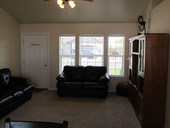 2nd image of 520 Cayuse Creek Dr