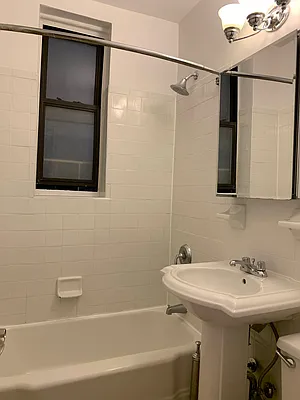 Rented by City Connections Realty | media 4