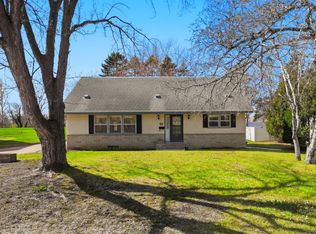 4825 Oregon Ave N, New Hope, MN 55428