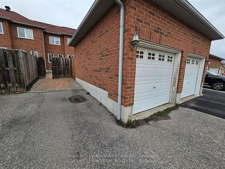 189 S Unionville Ave — Photo 28