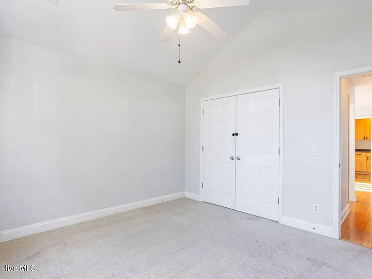 8637 Plantation Landing Dr — Photo 19