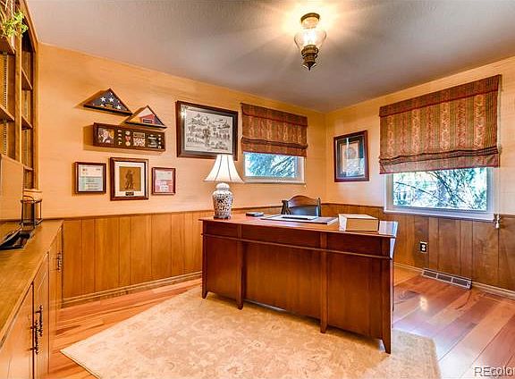 5th image of 3872 S Newport Way