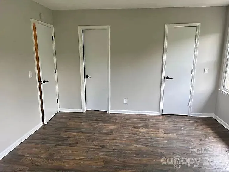 6116 Meadow Rose Ln — Photo 12