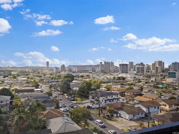 1505 Alexander St APT 806, Honolulu, HI 96822
